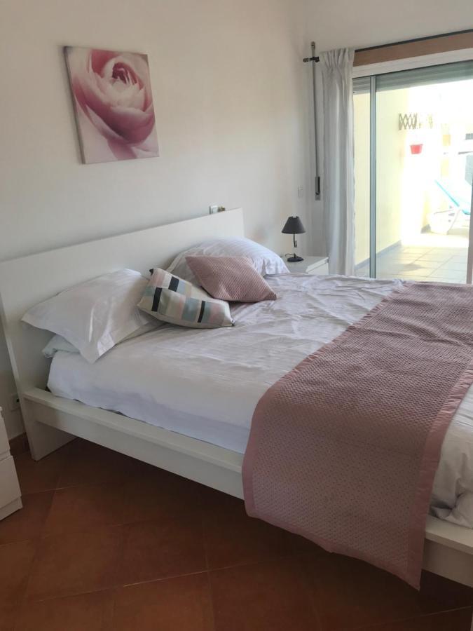 Condo Do Mar Lovely First Floor Apartment With Pool Лагос Екстериор снимка